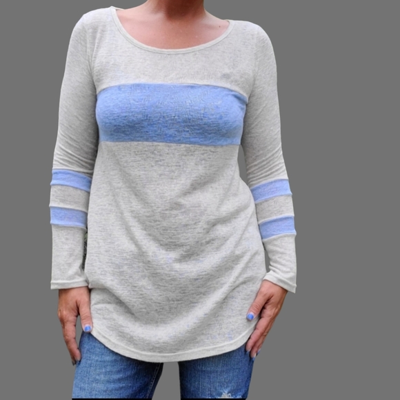 Color Block Tunic - Picture 5 of 7